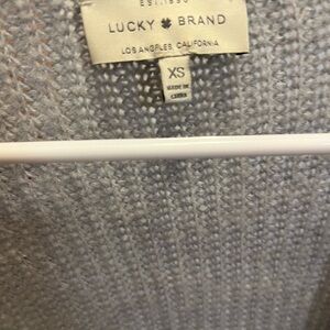 Lucky Brand Gray Cardigan with Ribbed Knit Design